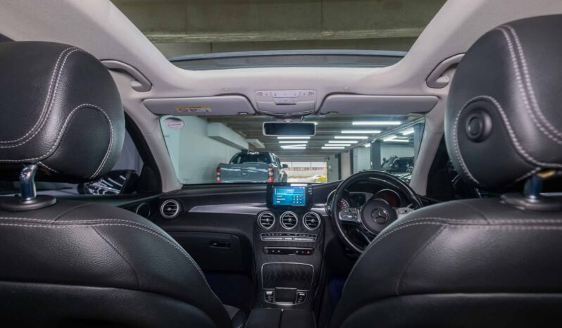 
								Mercedes-Benz GLC300d 4Matic AMG Line full									