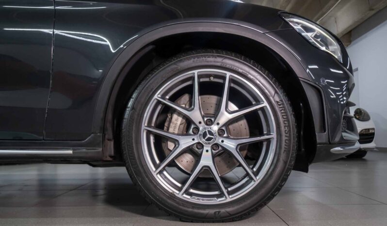 
								Mercedes-Benz GLC300d 4Matic AMG Line full									