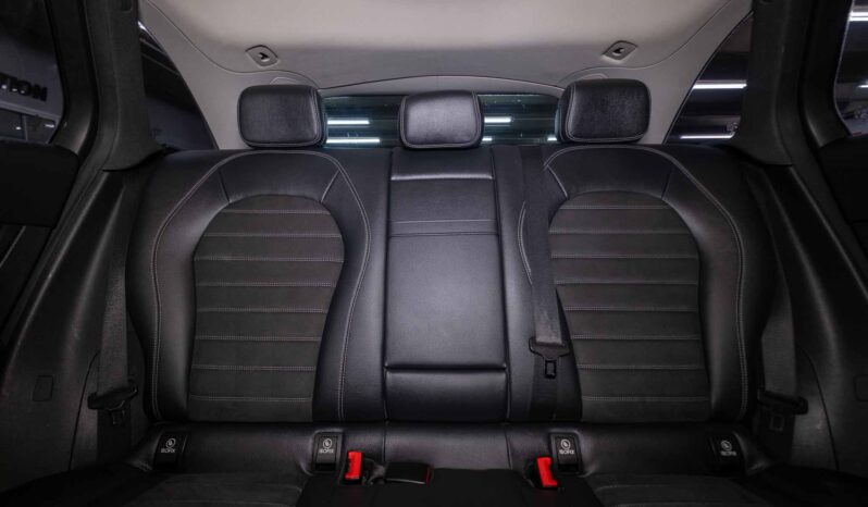 
								Mercedes-Benz GLC300d 4Matic AMG Line full									