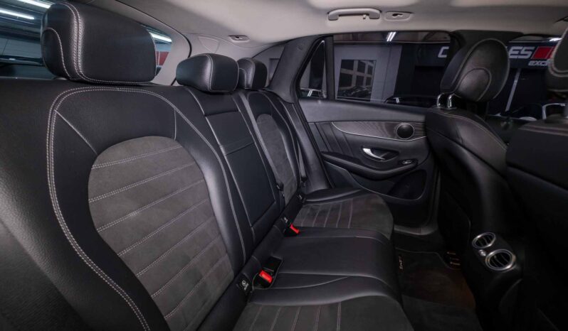 
								Mercedes-Benz GLC300d 4Matic AMG Line full									