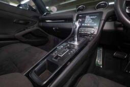 
										2021 Porsche 718 Spyder Auto full									