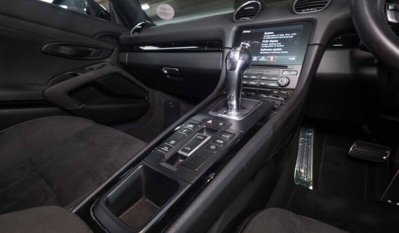 
								2021 Porsche 718 Spyder Auto full									