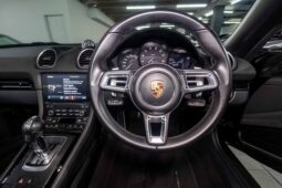 
										2021 Porsche 718 Spyder Auto full									