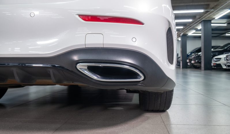 
								2020 Mercedes-Benz A-Class A200 Sedan AMG Line full									