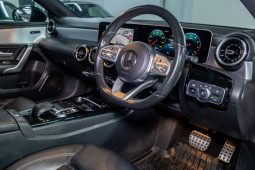 
										2020 Mercedes-Benz A-Class A200 Sedan AMG Line full									