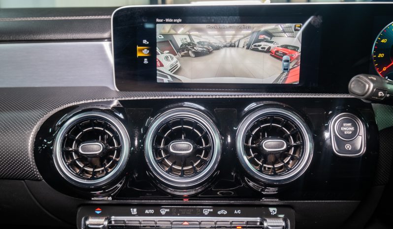 
								2020 Mercedes-Benz A-Class A200 Sedan AMG Line full									