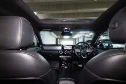 
										2020 Mercedes-Benz A-Class A200 Sedan AMG Line full									