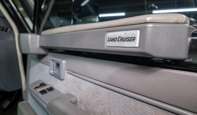 
								2023 Toyota Land Cruiser 79 Land Cruiser 79 4.5D-4D LX V8 full									