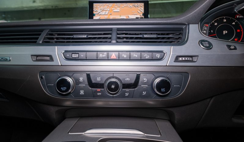 
								2016 Audi Q7 3.0TDI Quattro full									