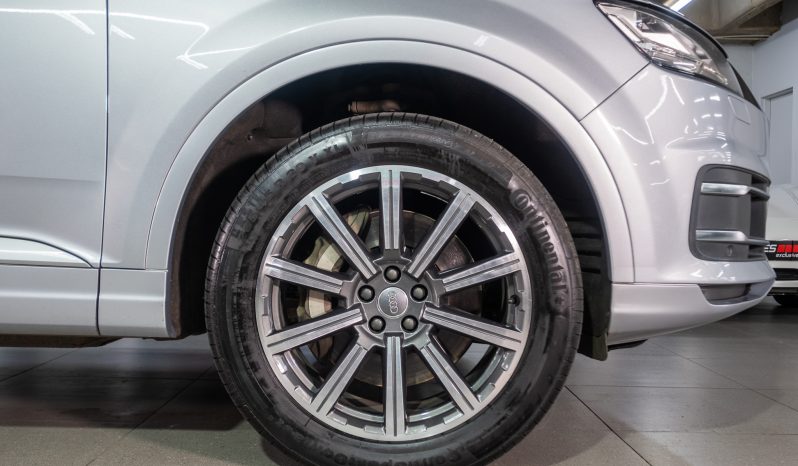 
								2016 Audi Q7 3.0TDI Quattro full									
