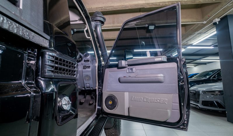 
								2023 Toyota Land Cruiser 79 Land Cruiser 79 4.5D-4D LX V8 full									