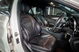 
										2016 Mercedes-Benz C-Class C250 AMG Line full									