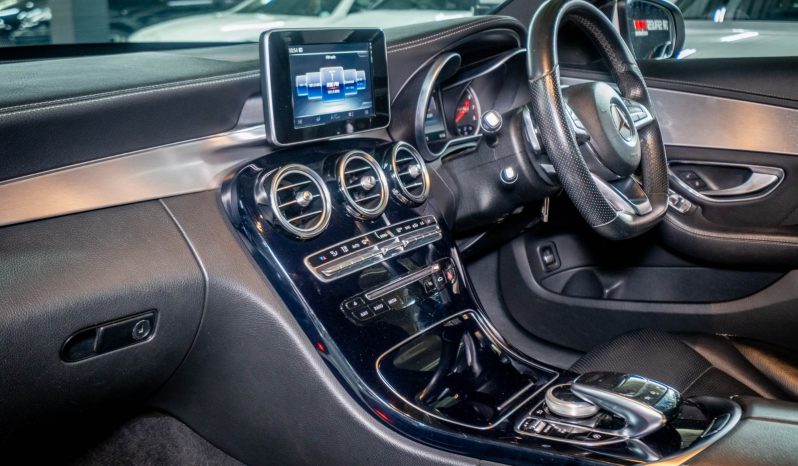 
								2016 Mercedes-Benz C-Class C250 AMG Line full									