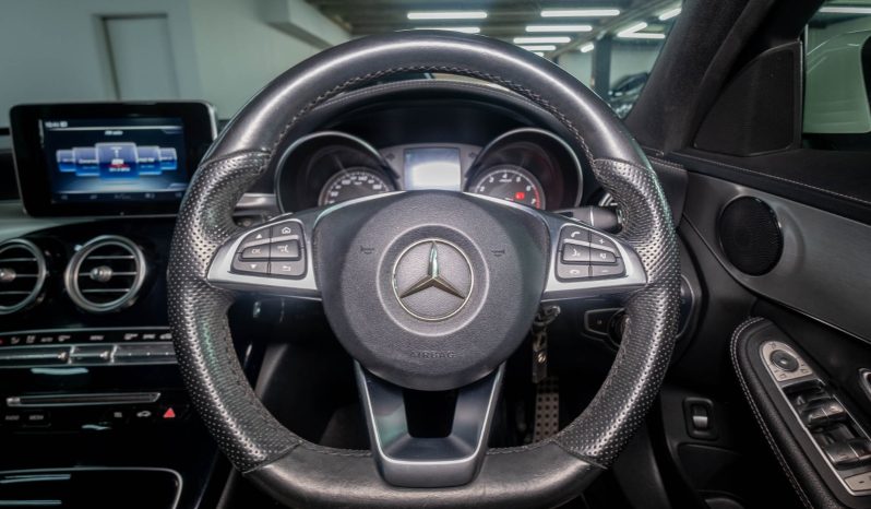 
								2016 Mercedes-Benz C-Class C250 AMG Line full									