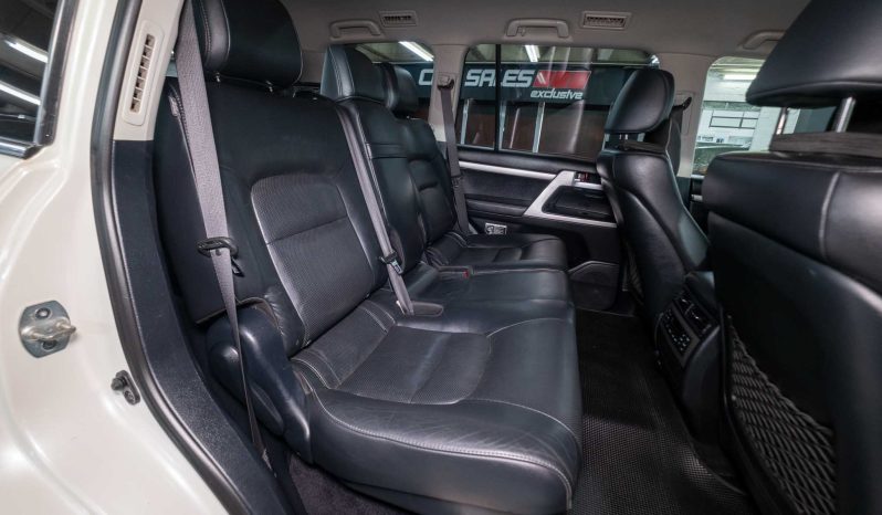 
								2016 Toyota Land Cruiser 200 4.5 D V8 VX Auto full									