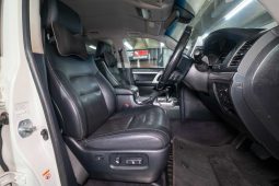 
										2016 Toyota Land Cruiser 200 4.5 D V8 VX Auto full									