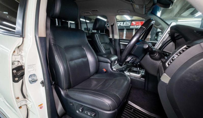
								2016 Toyota Land Cruiser 200 4.5 D V8 VX Auto full									