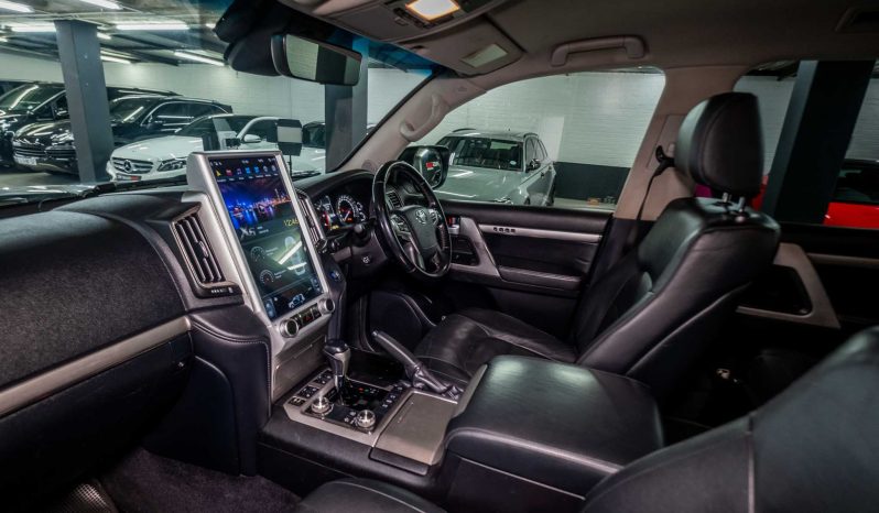
								2016 Toyota Land Cruiser 200 4.5 D V8 VX Auto full									