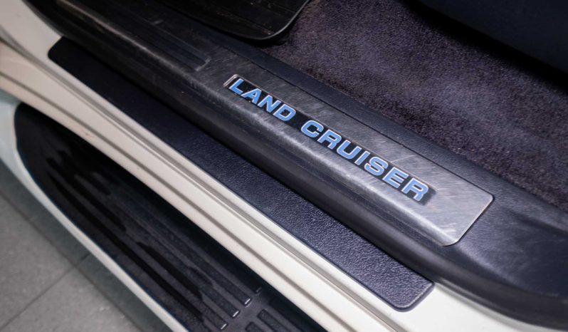 
								2016 Toyota Land Cruiser 200 4.5 D V8 VX Auto full									