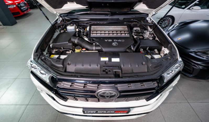 
								2016 Toyota Land Cruiser 200 4.5 D V8 VX Auto full									