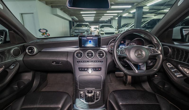 
								2017 Mercedes-Benz C-Class C180 AMG Line Auto full									