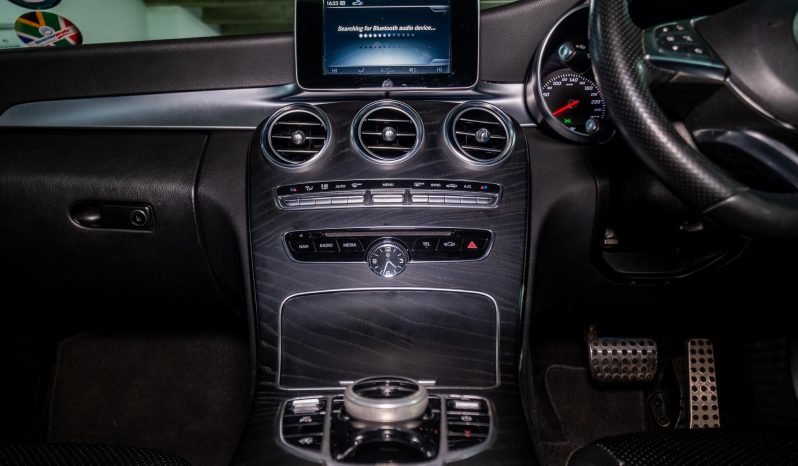 
								2017 Mercedes-Benz C-Class C180 AMG Line Auto full									