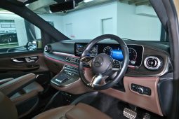 
										2025 Mercedes-Benz V300d Exclusive full									
