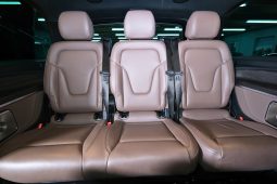 
										2025 Mercedes-Benz V300d Exclusive full									