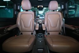 
										2025 Mercedes-Benz V300d Exclusive full									