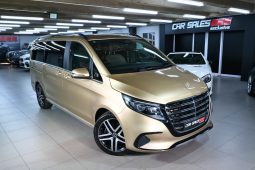 
										2025 Mercedes-Benz V300d Exclusive full									