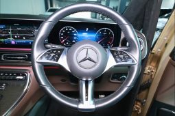 
										2025 Mercedes-Benz V300d Exclusive full									