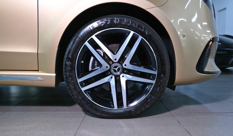 
								2025 Mercedes-Benz V300d Exclusive full									