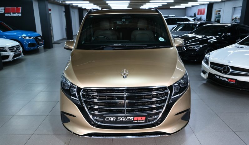 
								2025 Mercedes-Benz V300d Exclusive full									